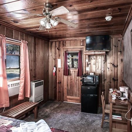 Apache Village 7, Queen Bed, Midtown, Sleeps 2 Рюидозо Екстериор снимка